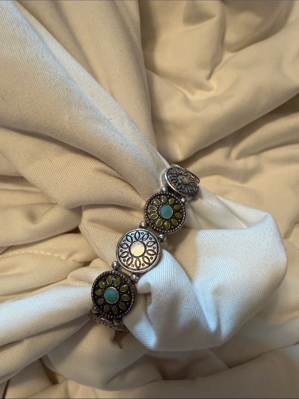 Vintage faux Turquoise & Olive Floral Medallion Stretch Bracelet